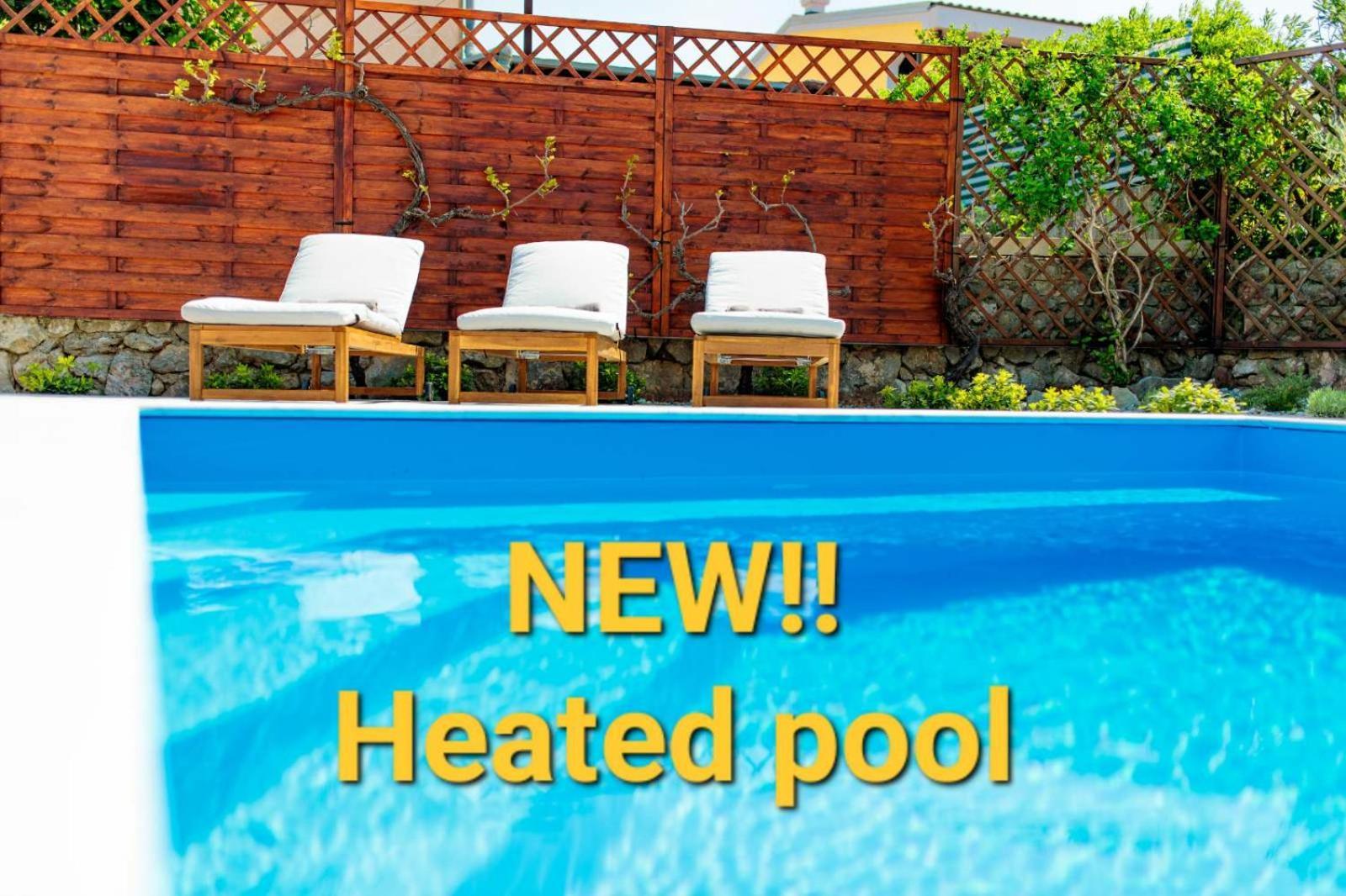Home Away From Home With A Heated Pool Punat Luaran gambar
